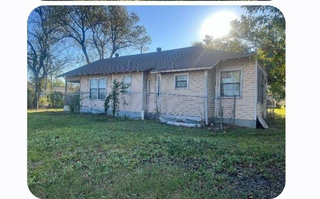 Photo of 403 E Broad Street, Forney, TX 75126 (MLS # 21240746)