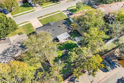 A home in Farmers Branch