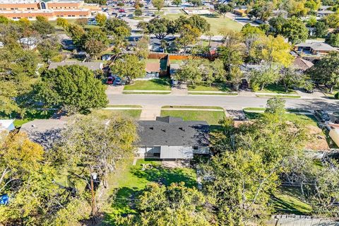 A home in Farmers Branch