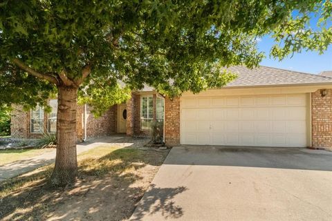 8304 Emerald Circle North Richland Hills TX 76180