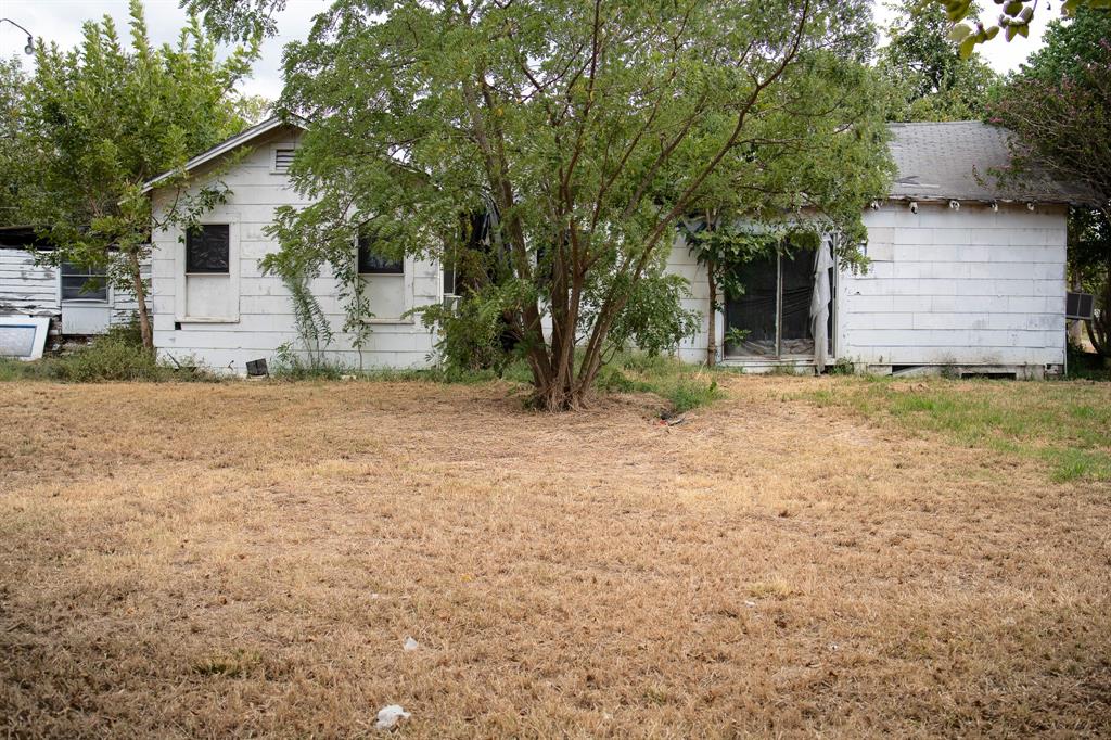 304 Lawrence Street