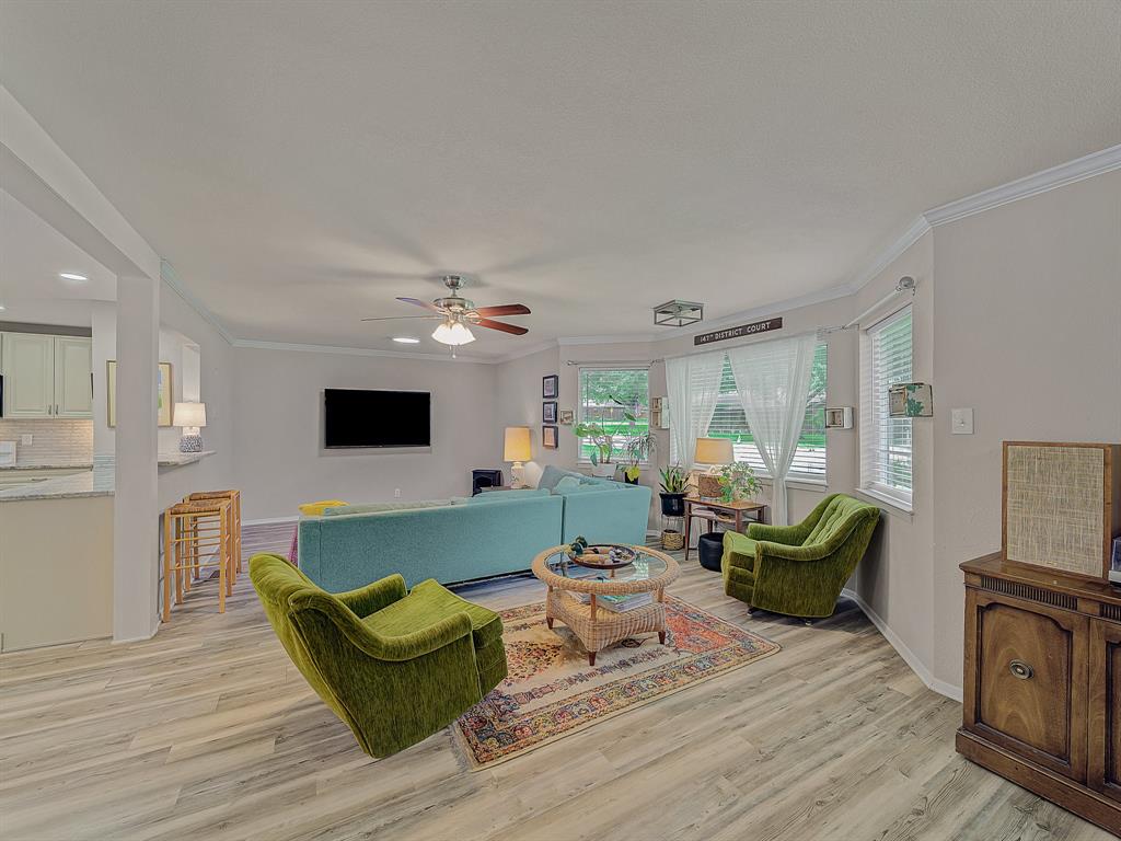 4321 Woodlake Drive
