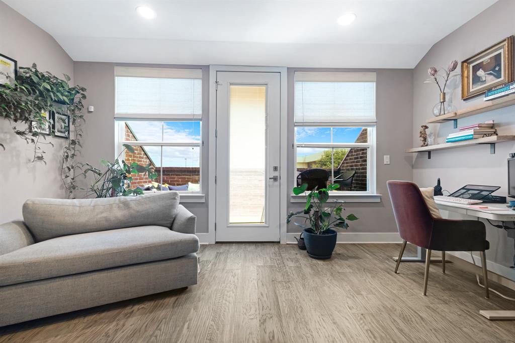 Lewisville Awesome Condo - Residential