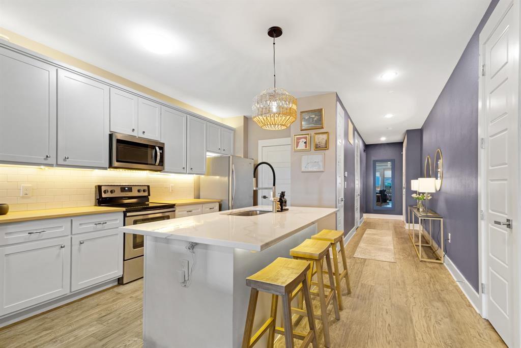 Lewisville Awesome Condo - Residential