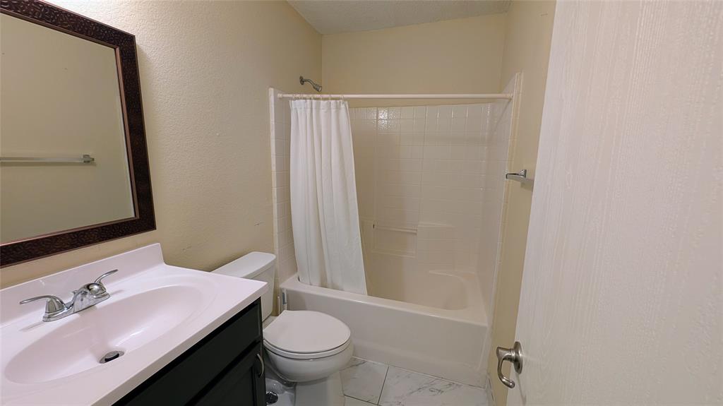 Newport Harbor Add Ph III - Residential Lease