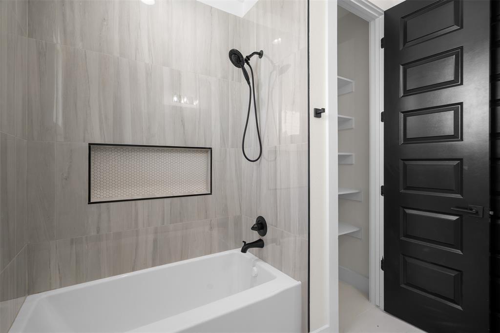 Carver Heights 02 - Residential