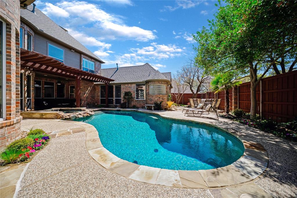 Estate Of Cambridge Manor - Residential