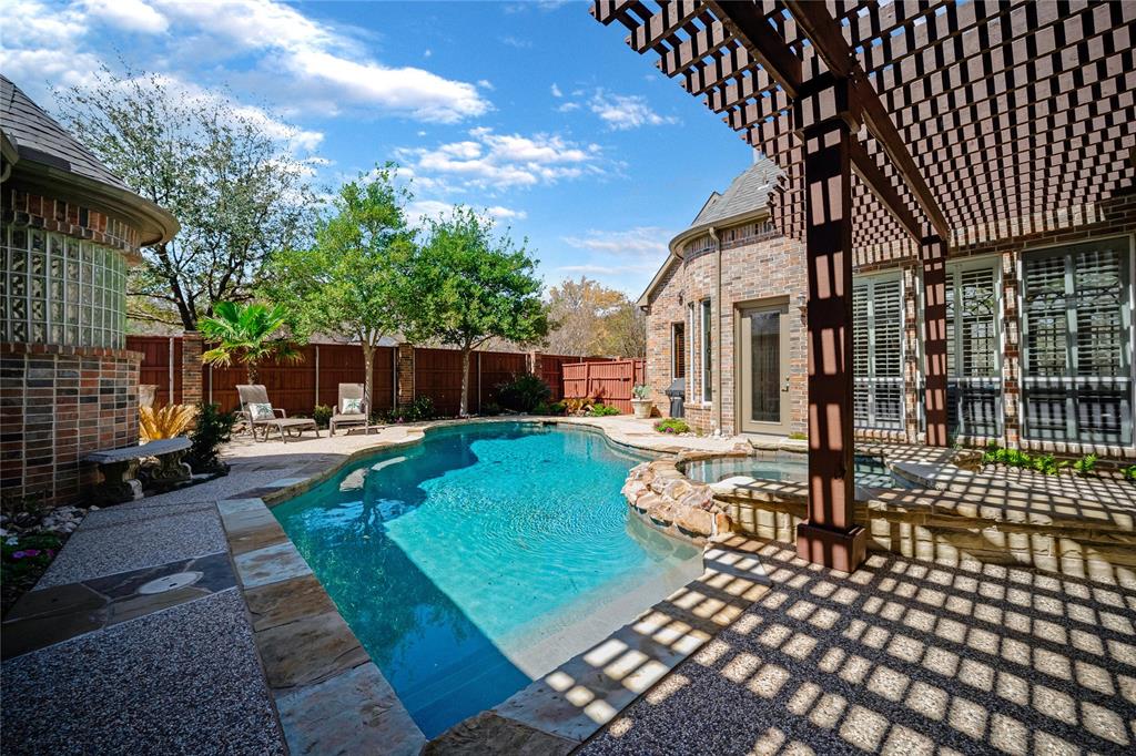 Estate Of Cambridge Manor - Residential