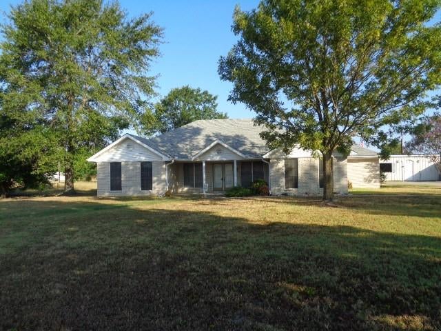 1064 W FM 515