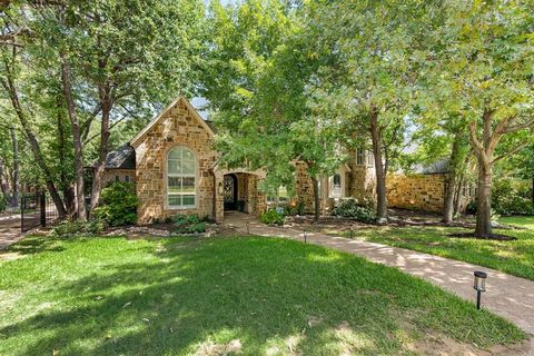 Tiny photo for 831 Simmons Court, Southlake, TX 76092 (MLS # 21052778)
