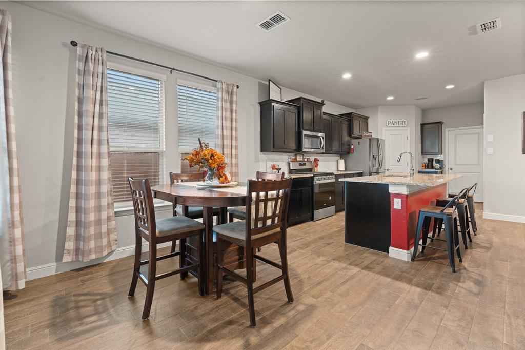 Belclaire-Ph IV - Residential