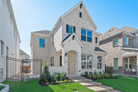 3302 MONARCH PASS Drive Arlington TX 76005