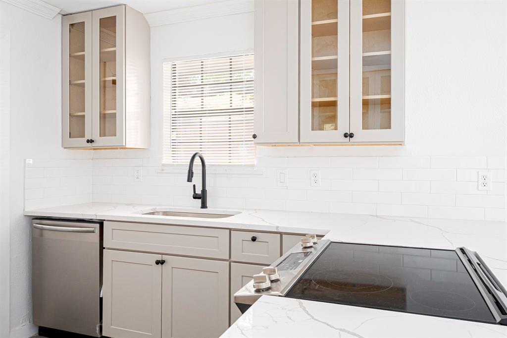 Junius Heights - Residential