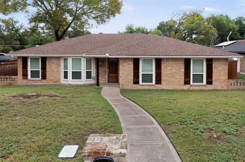 3054 Kiestridge Drive Dallas TX 75233