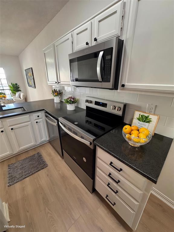 4800 W Lovers Lane 212