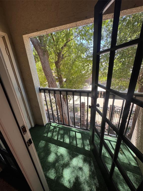 Lovers Lane Condos Ph 01-04 - Residential