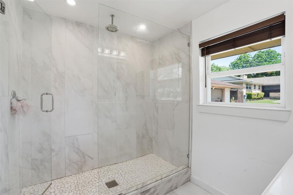 Glen Oaks - Residential
