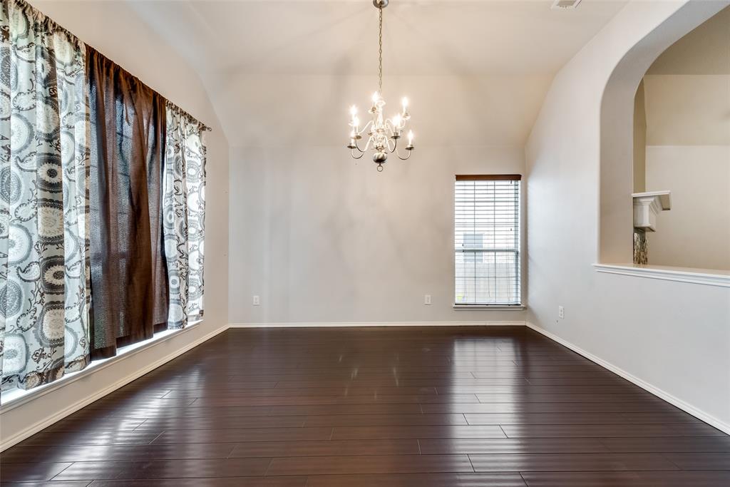 630 Oak Creek Drive
