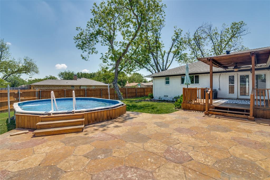 1601 Lexington Drive