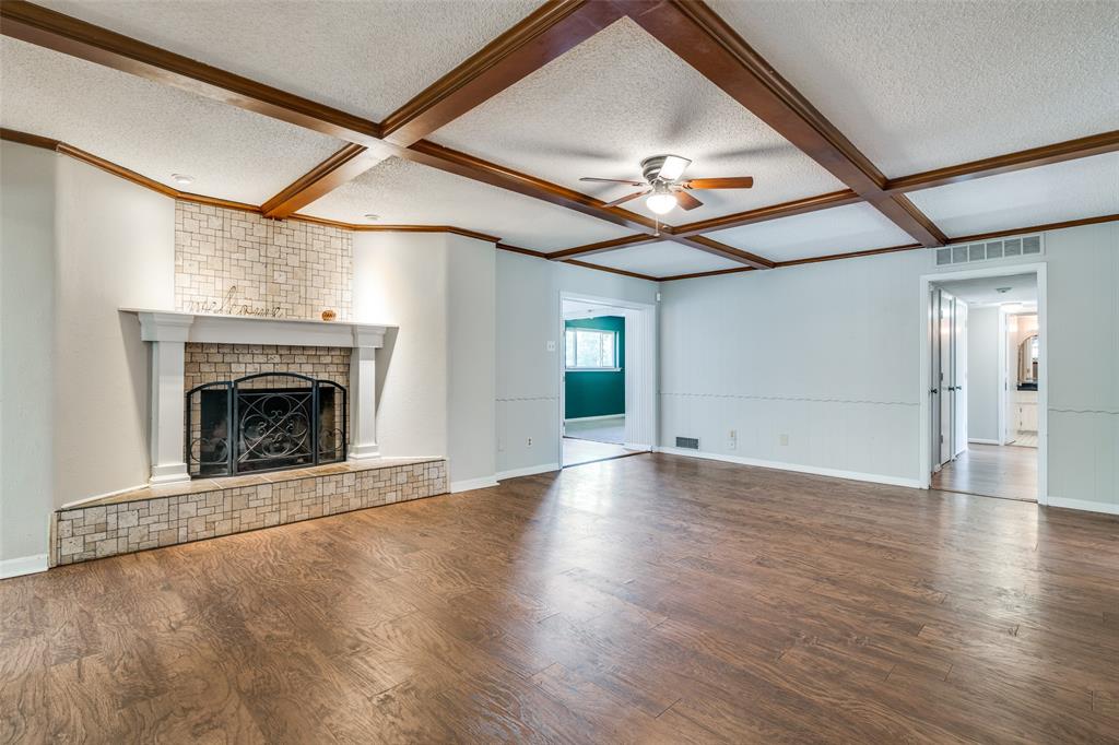 1601 Lexington Drive