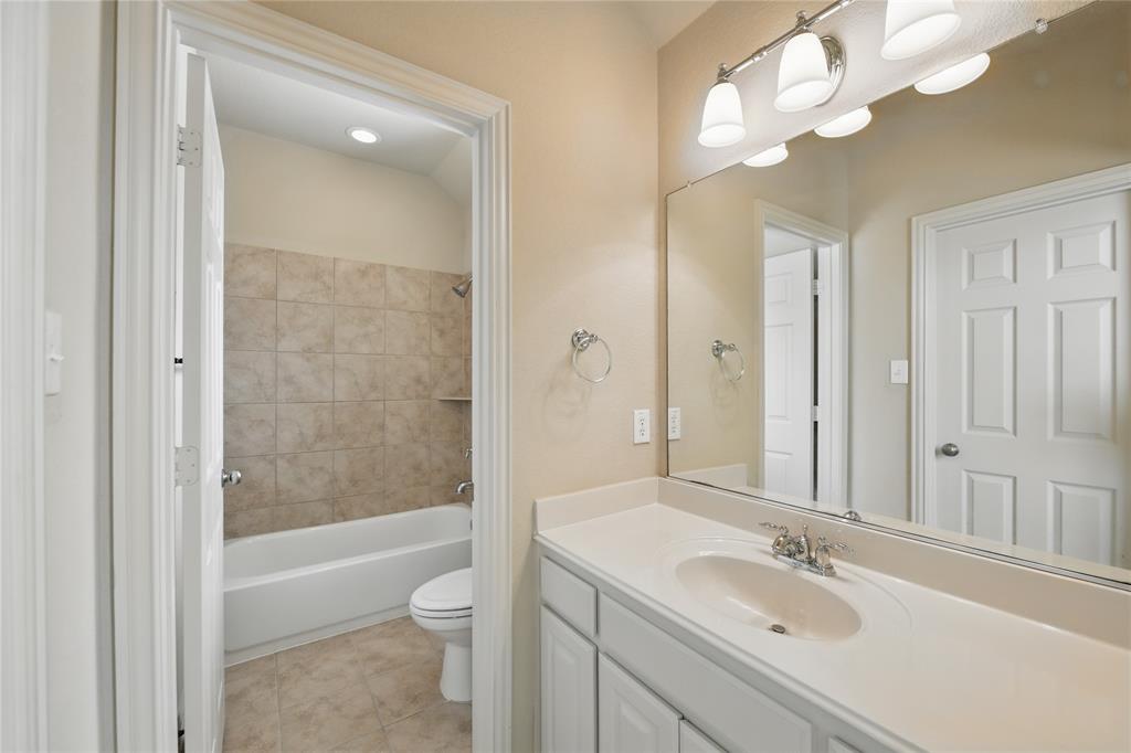 Estates At Mira Lagos - Residential