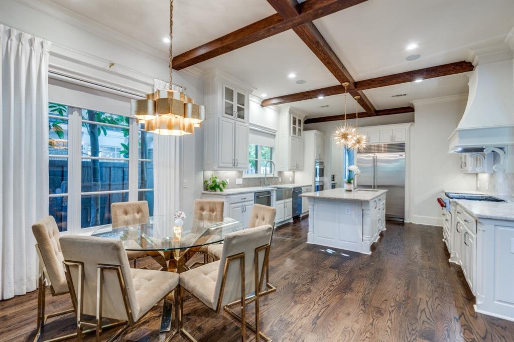 4432 Mockingbird Parkway