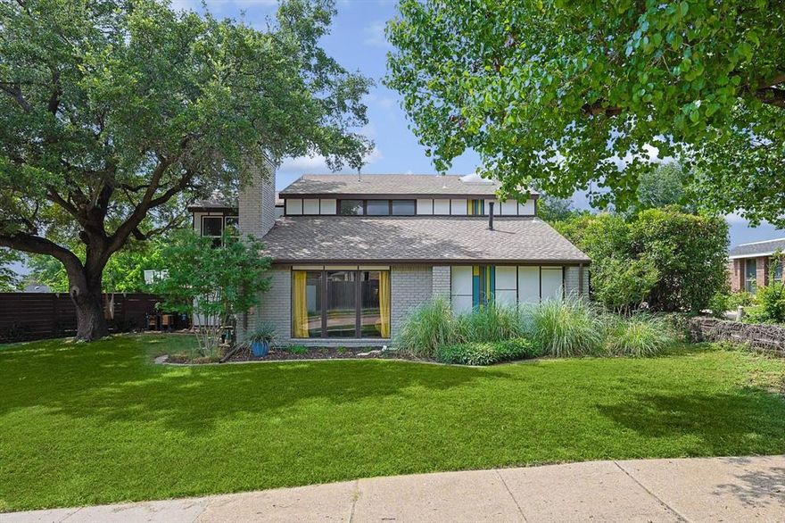 Like living in a state park! 3rd ac lot w-mature trees, privacy fence, outdoor living space, sparkling saltwater pool, plenty of cooldecking & green grass all backing to a greenbelt easement with no alley. This 4Br-2.5 bath home has several updates: Total HVAC system, Kit. cabinets, granite tops, Versaille pattern Travertine floor, walnut HDWD floor, recessed lighting, dual shower w-seamless glass enclosure, jettub, skylight, & fresh coat of paint! The kitchen has a gas cooktop & stainless steel appliances. Frig stays w-a full price offer. Outdoor liv. area around the saltwater pool & even more yard beyond the wood fence for more room and a garden! Modern-contemporary style with fiber cement siding with extra insulating air pockets. This home is very energy efficient with low electric bills. 2 large living areas- 1 with a brick WBFP & 1 with a wetbar! Nice long driveway in you have a boat or RV. This is a rare find for home this nice with a pool under $500K in the whole city.