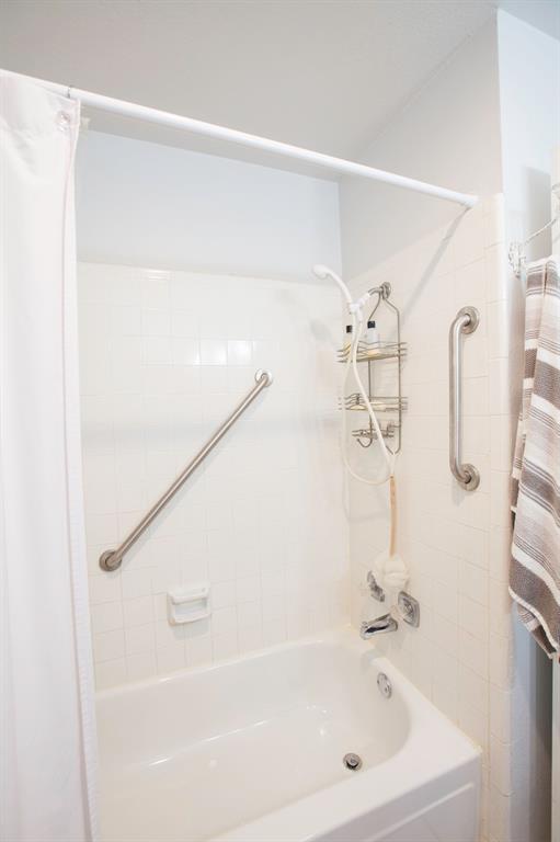 Euless, Texas 76039, United States, 3 Bedrooms Bedrooms, ,2 BathroomsBathrooms,Residential,Active,151390