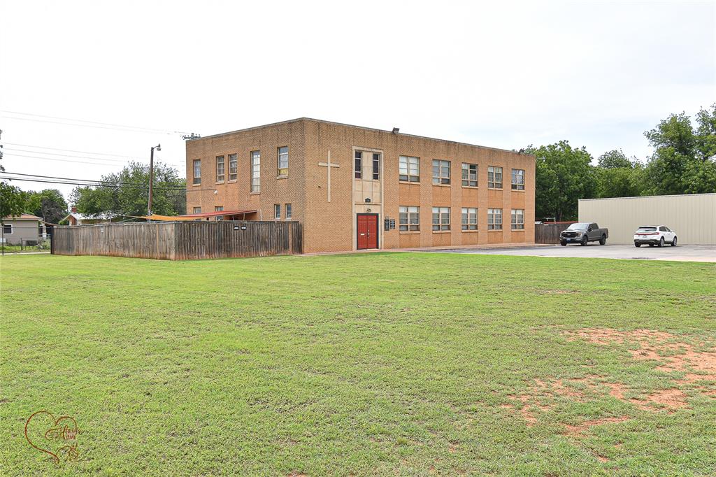 1101 Palm Street