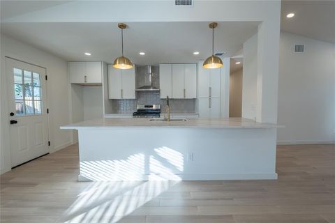 2958 Talisman Drive Dallas TX 75229