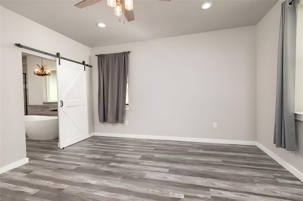 Runaway Bay Unit 5 - Residential