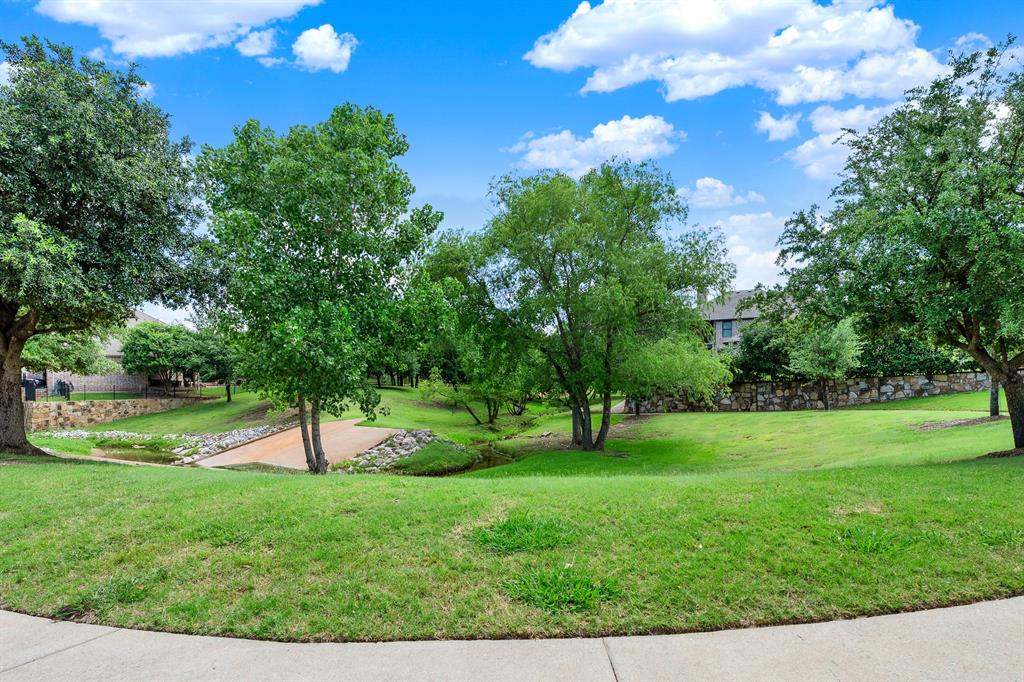 4604 GOLDEN MEW Drive