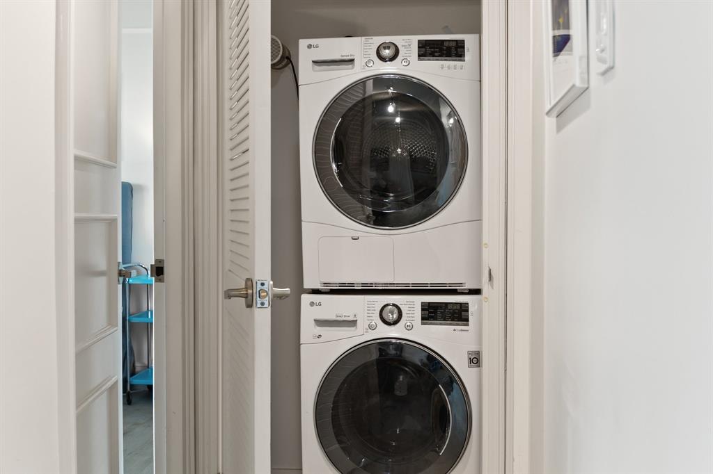 Park Towers Condominiums - Residential