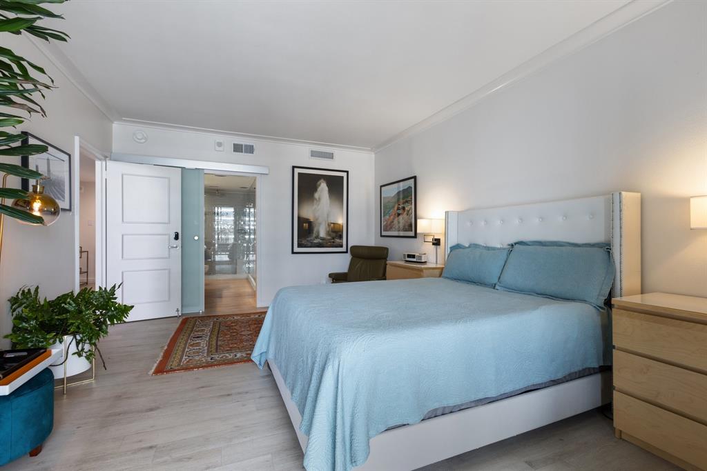 Park Towers Condominiums - Residential