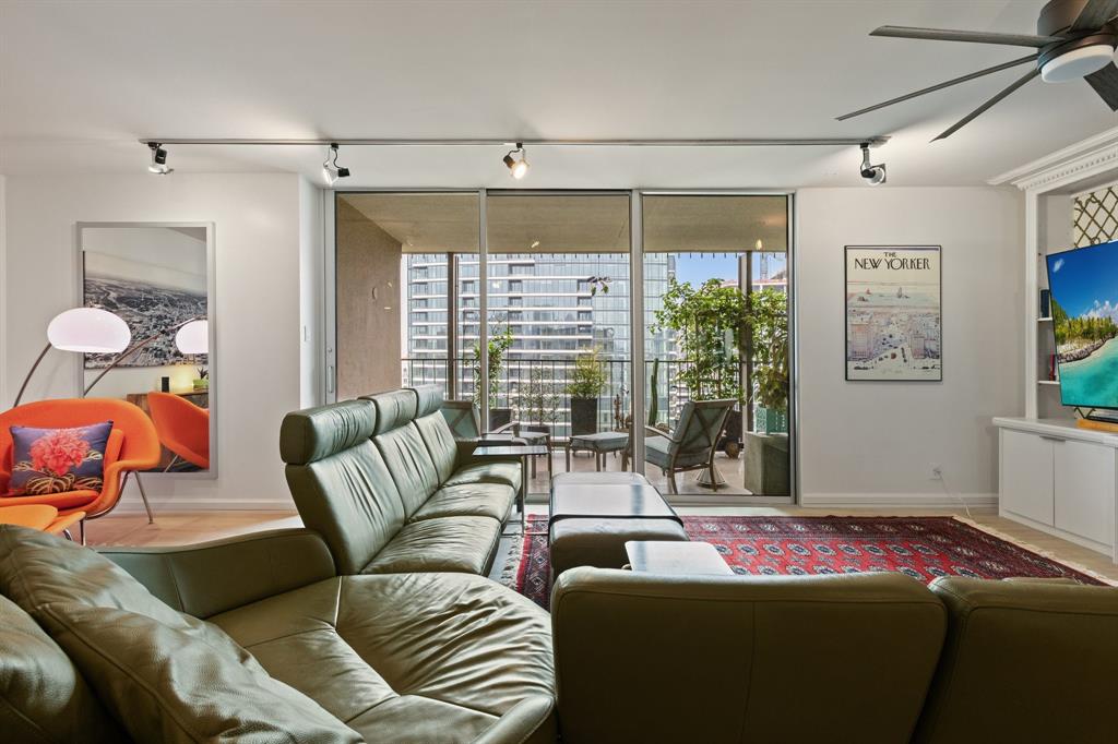 Park Towers Condominiums - Residential