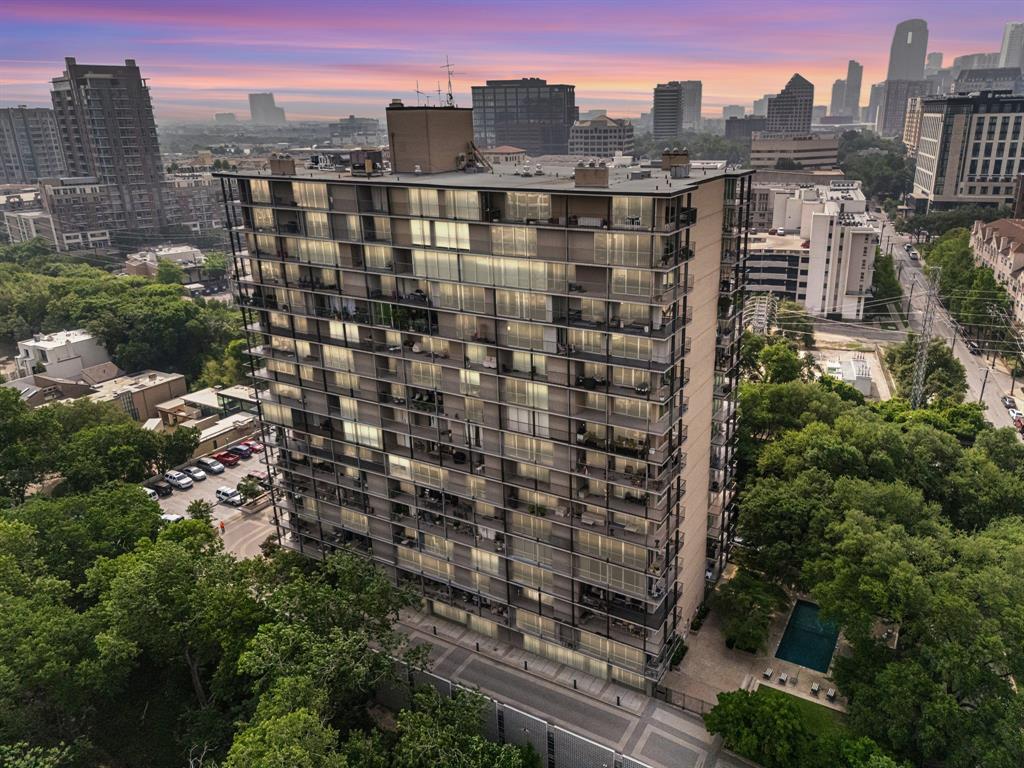 Park Towers Condominiums - Residential