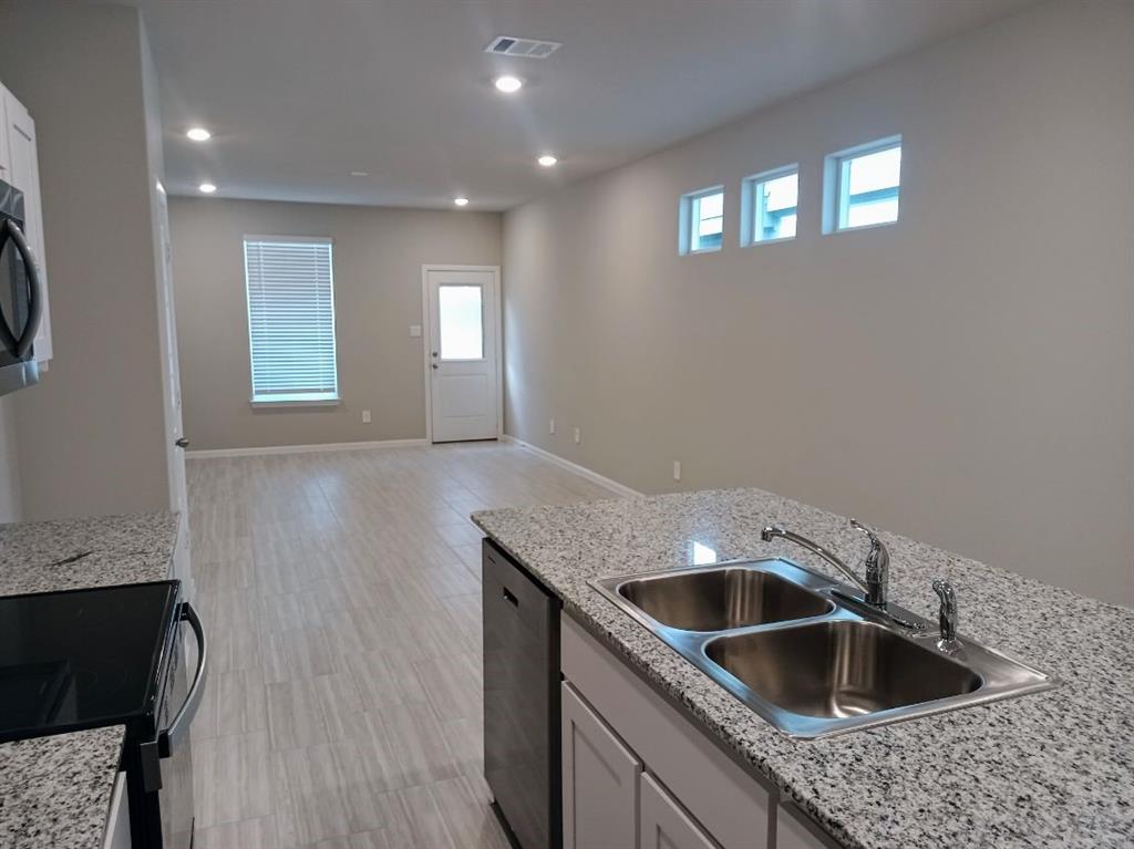 Orchard Vlg - Residential Lease