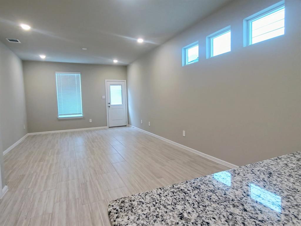 Orchard Vlg - Residential Lease