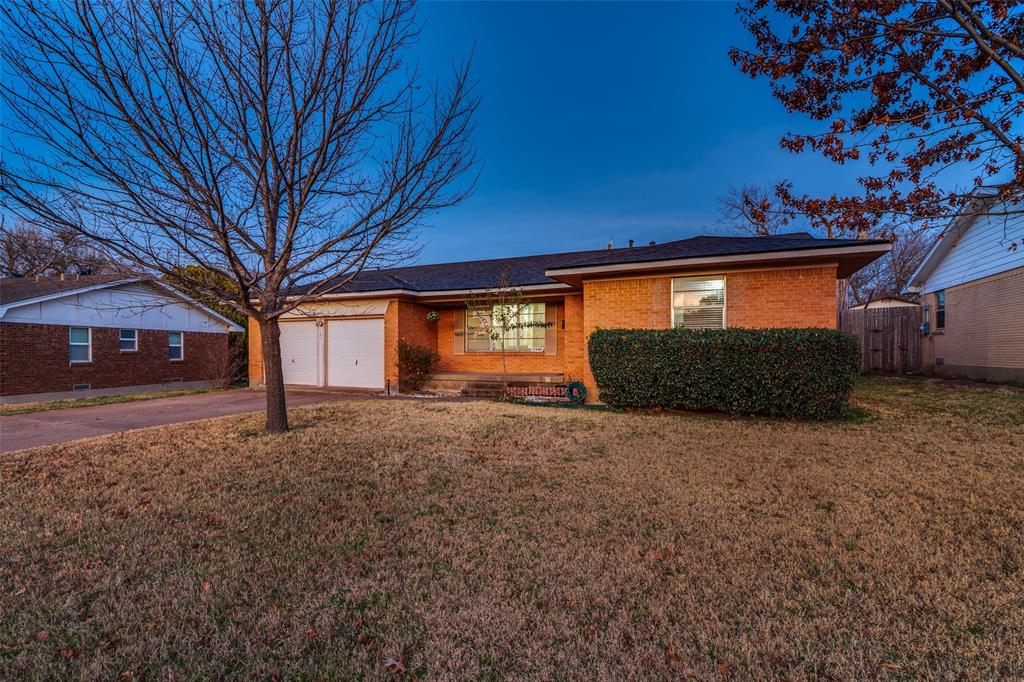 2406 Ridgecrest Drive