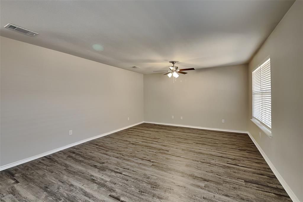 Photo of 2702 Yellowstone Park Lane, Corinth, TX 76210 (MLS # 21162515)