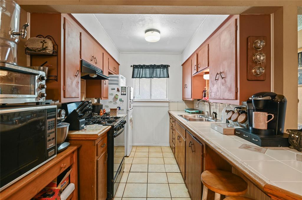 Springs Oaks Add - Residential