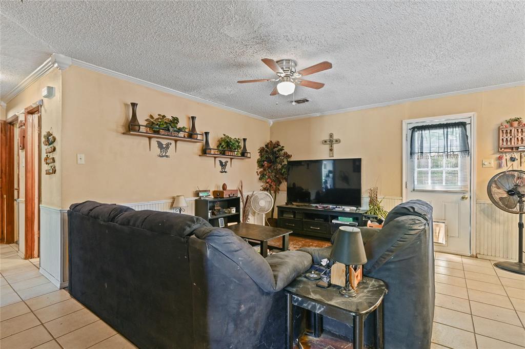 Springs Oaks Add - Residential