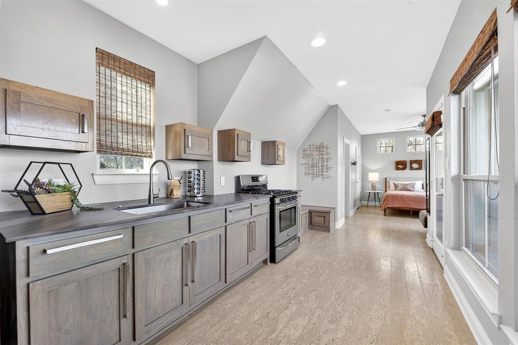 Peninsula - Residential