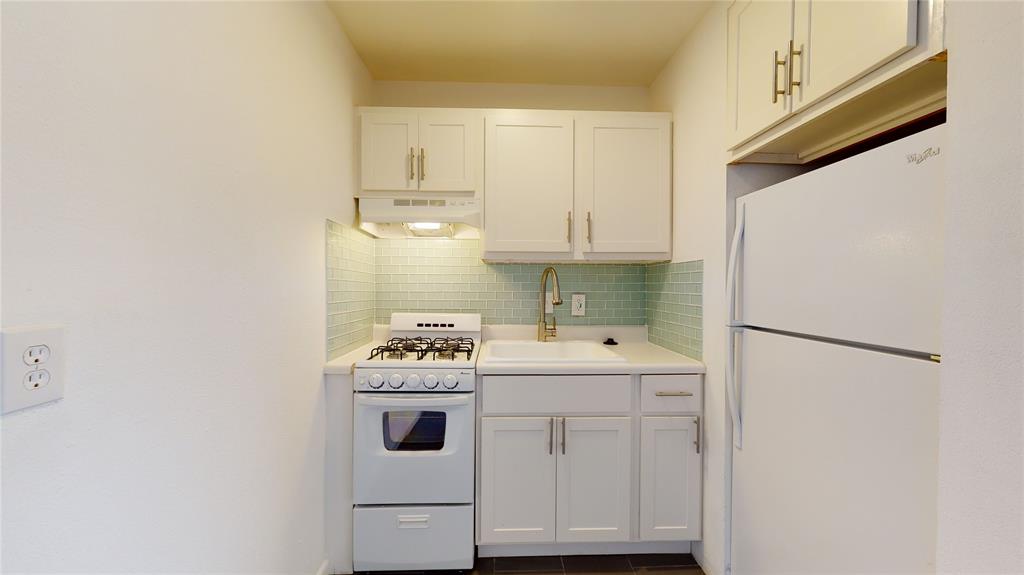 Lakewood Heights - Residential Lease