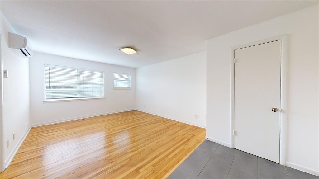 Lakewood Heights - Residential Lease