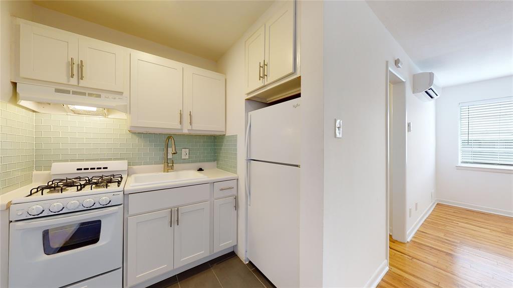 Lakewood Heights - Residential Lease