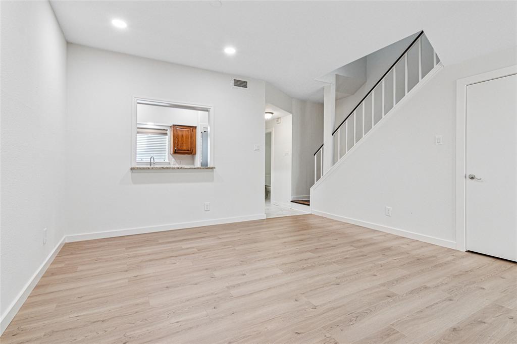 Cobblestone Square - Residential Lease