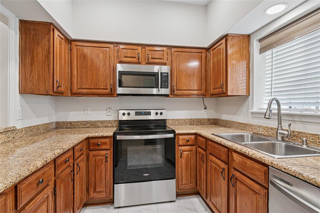 Cobblestone Square - Residential Lease