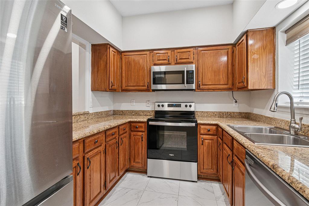 Cobblestone Square - Residential Lease