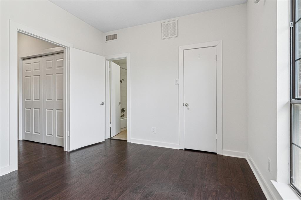 Cobblestone Square - Residential Lease